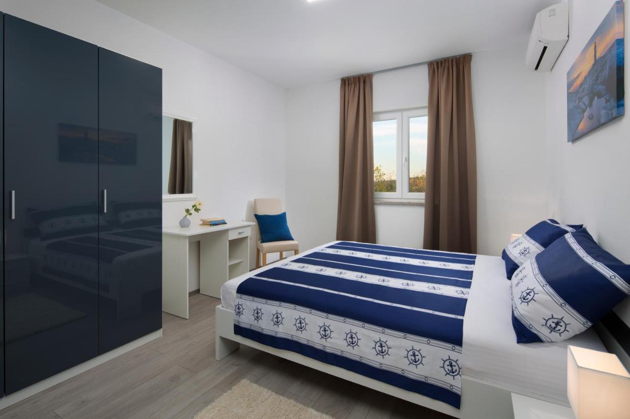 Villa Bella Vista Koromačno Exterior foto